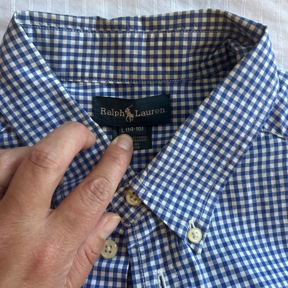 Ralph Lauren Boy’s Button-Down Shirt Size Large (14/16) - Picture 3 of 3